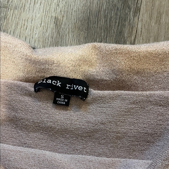 Black Rivet Off-Shoulder Sweater in Soft Pink sparkles - Picture 2 of 5